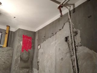 水、电管开槽施工
