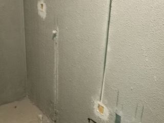 水、电管开槽施作