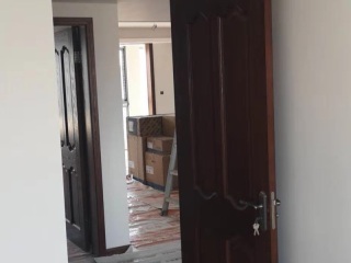 成品门及墙纸铺贴