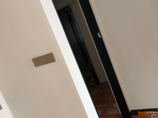 成品门及墙纸铺贴