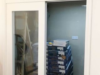 成品门及墙纸铺贴