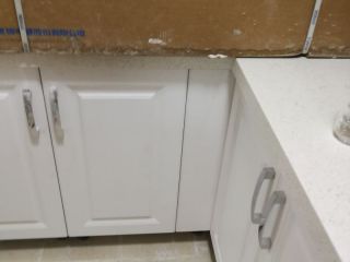 集成吊顶及橱柜柜体安装