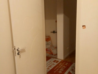 成品门及墙纸铺贴