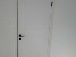 成品门及墙纸铺贴