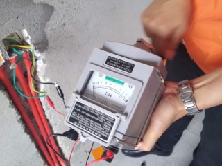 强、弱电路穿线施作