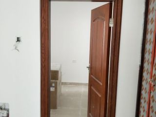 成品门及墙纸铺贴