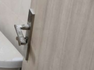 套装门、踢脚线安装