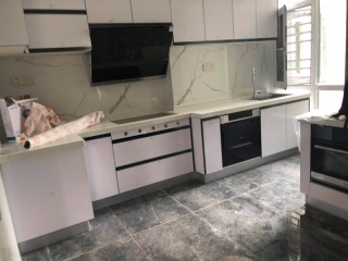 成品门及墙纸铺贴