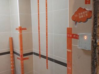 厨房、卫生间墙砖施作