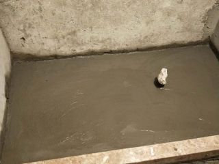地砖铺贴及地面找平施作