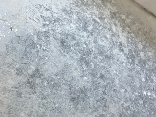 地砖铺贴及地面找平施作