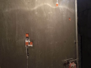 强、弱电路穿线施作