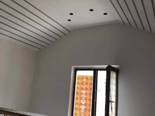 墙、顶面腻子批嵌