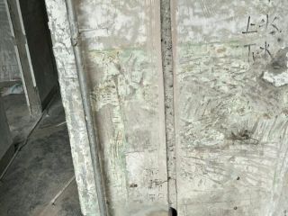 水、电管开槽施作