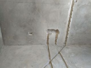 水、电管开槽施工