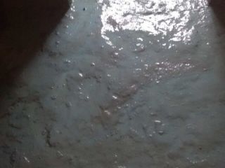 地砖铺贴及地面找平施作