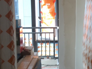 地砖铺贴及地面找平施作