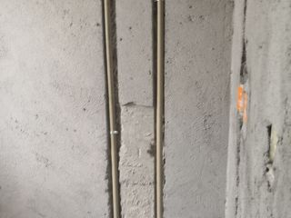 强、弱电路穿线施作