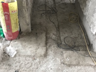 水、电管开槽施作