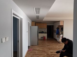 成品门及墙纸铺贴