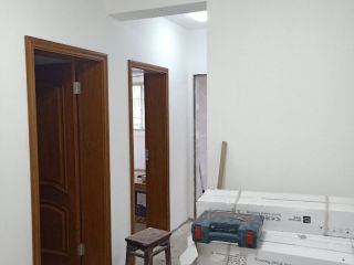 成品门及墙纸铺贴