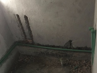 水、电管开槽施作