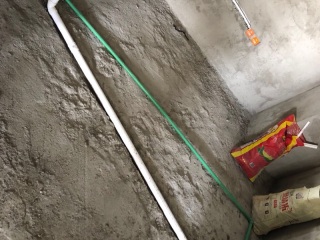 强、弱电路穿线施作