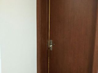 套装门、踢脚线安装