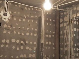 水、电管开槽施作