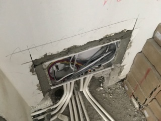 水、电管开槽施工