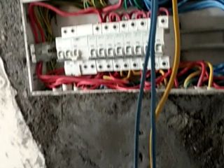 强、弱电布管穿线