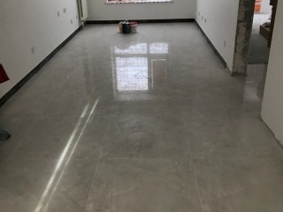 地砖铺贴及地面找平施作