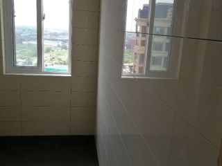 厨房、卫生间墙砖施作