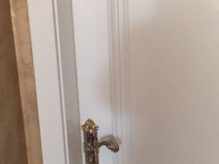 成品门及墙纸铺贴