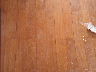 木地板铺设