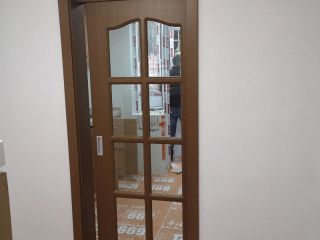 成品门及墙纸铺贴