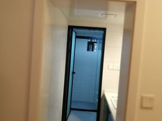 成品门及墙纸铺贴