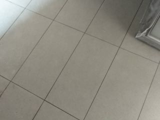 地砖铺贴及地面找平施作