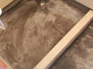 地砖铺贴及地面找平施作