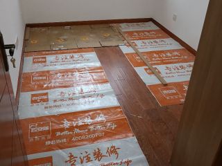 木地板铺设