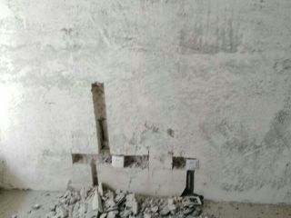 水、电管开槽施工