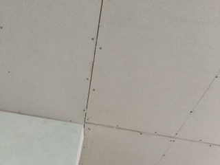 石膏板吊顶施作