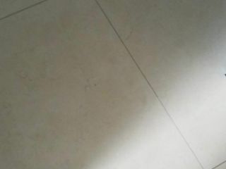 地砖铺贴及地面找平施作