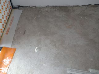 地砖铺贴及地面找平施作