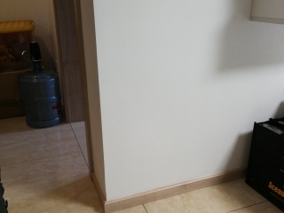 套装门、踢脚线安装