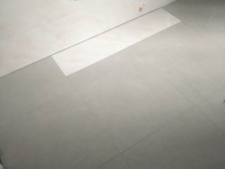 地砖铺贴及地面找平施作