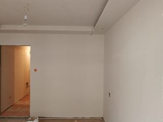 墙、顶面腻子批嵌