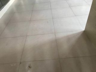 地砖铺贴及地面找平施作
