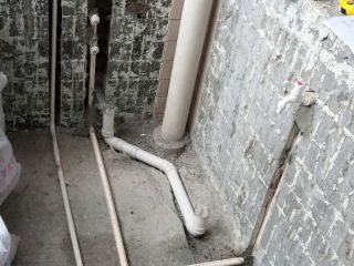 水、电管开槽施作