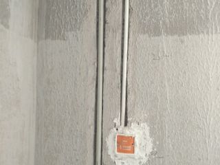 水、电管开槽施作